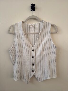 Women’s Sleeveless Button-Front Vest Top - White with Blue Stripes